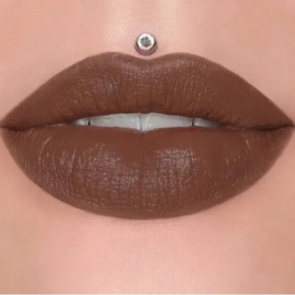 Jeffree DOMINATRIX Velvet Trap Matte Brown Lipstick